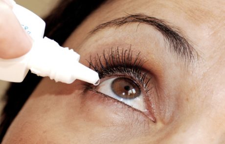 השפעתם של תרסיסי אף קורטיקוסטרואידים על תסמינים עיניים של נזלת אלרגית<sup>2</sup>