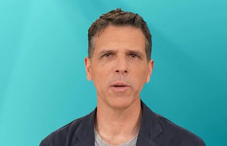 ד"ר כפיר פפר, מציג מקרה מהקליניקה היומיומית למטופל, אשר סבל מדיכאון עמיד והתהליך החשיבתי מאחורי קבלת ההחלטות הטיפוליות.